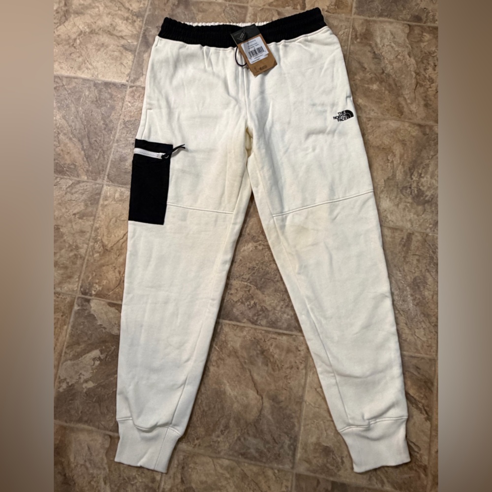 NWT The North Face Joggers with Black Accent